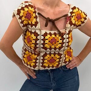 Vintage 70s Boho Patchwork Festival Handmade Crochet Granny Square Sweater Top